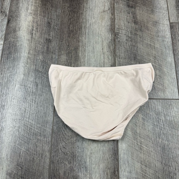 VS Nude Bikini Underwear - Picture 5 of 10